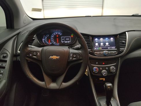 Used 2020 Chevrolet Trax LS w/ Tint and Cruise Package image 22