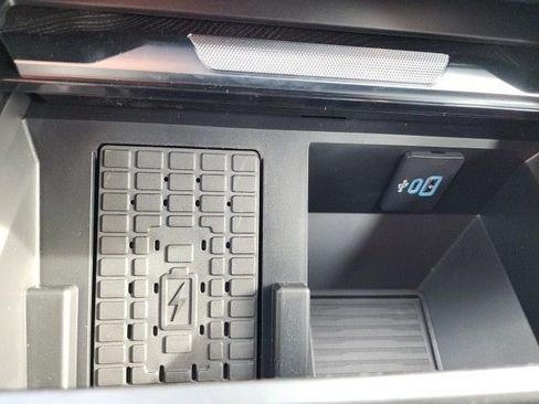 New 2025 Ford F250 Platinum image 23