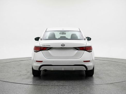 Used 2025 Nissan Sentra SV FWD image 7