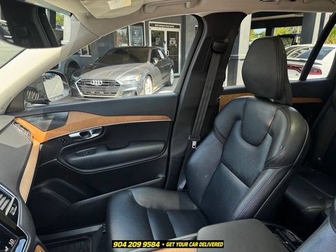 Used 2022 Volvo XC90 T6 Momentum w/ Advanced Package AWD/4WD image 26