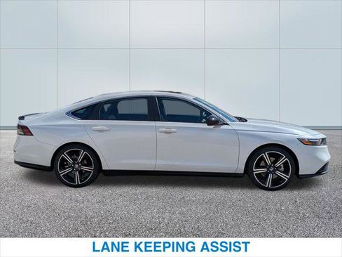 Used 2023 Honda Accord Sport image 6