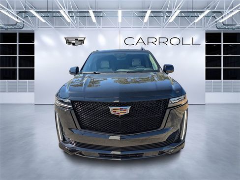 Used 2024 Cadillac Escalade ESV Sport Platinum w/ Heavy-Duty Trailer Package image 8
