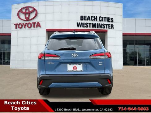 Certified 2026 Toyota Corolla Cross XLE image 10