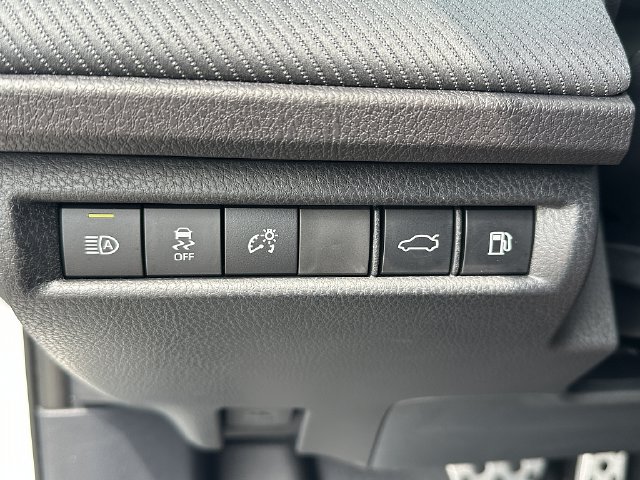 Used 2026 Toyota Camry SE w/ Multimedia Upgrade Package FWD image 21