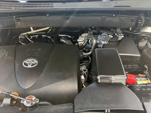 Used 2018 Toyota Highlander Limited AWD/4WD image 13