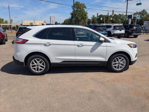 Used 2024 Ford Edge SEL image 7