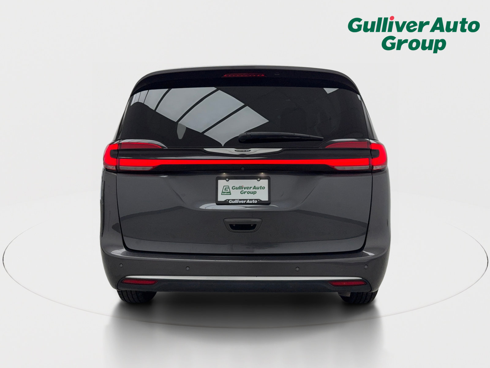 Used 2023 Chrysler Pacifica Touring-L FWD image 7