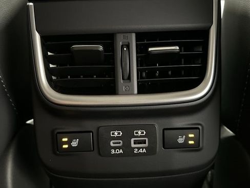 Certified 2025 Subaru Outback Limited image 20