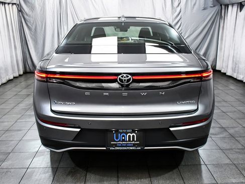 Used 2024 Toyota Crown AWD/4WD image 5