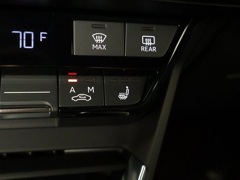 Used 2024 Audi RS e-tron GT w/ Carbon Performance Package image 55