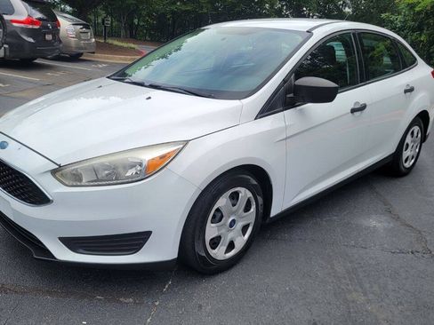 Used 2017 Ford Focus S FWD image 1
