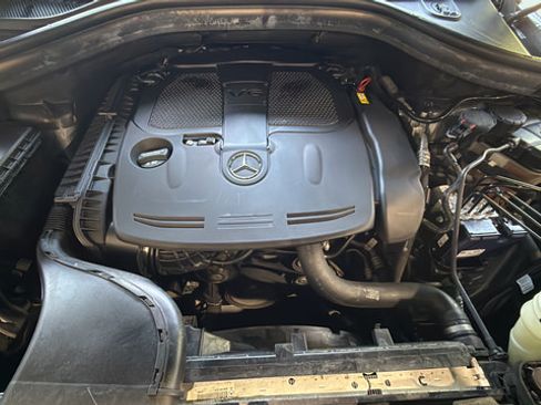 Used 2017 Mercedes-Benz GLE 350 4MATIC image 34