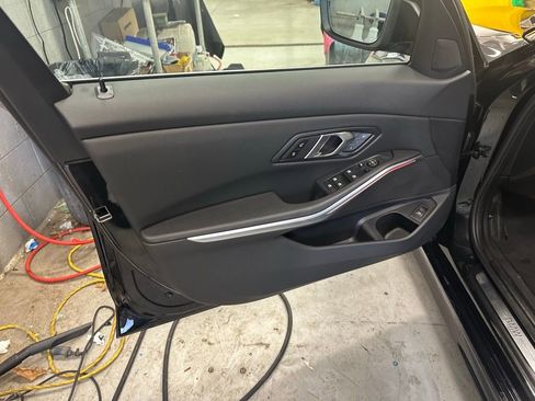 Used 2025 BMW 330i xDrive Sedan w/ Convenience Package image 18