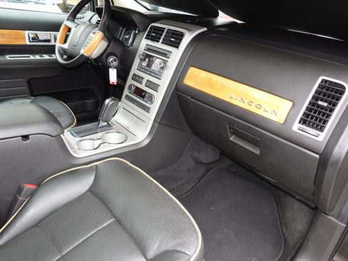 Used 2008 Lincoln MKX AWD image 21