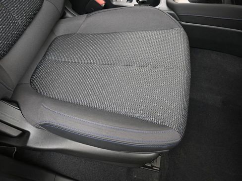 Certified 2025 Subaru Forester Premium AWD/4WD image 12