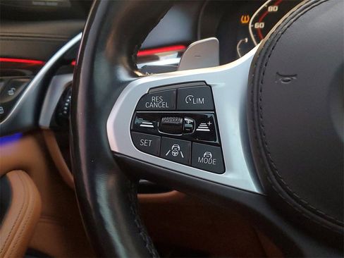 Used 2021 BMW M550i xDrive w/ Executive Package image 26