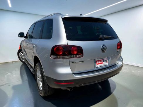 Used 2008 Volkswagen Touareg V6 AWD/4WD image 5