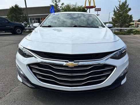 Used 2025 Chevrolet Malibu LT FWD image 25