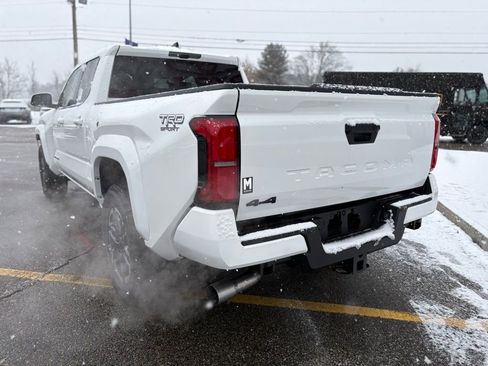 New 2025 Toyota Tacoma TRD Sport image 5