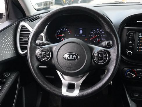 Used 2020 Kia Soul LX FWD image 33