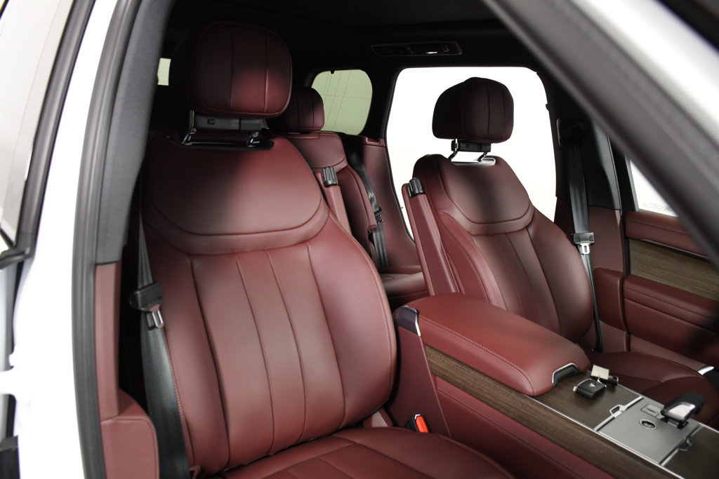 New 2026 Land Rover Range Rover SE AWD/4WD image 19