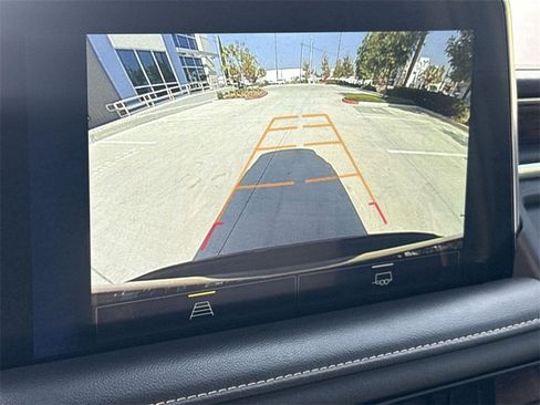 Used 2023 Chevrolet Tahoe Premier image 13