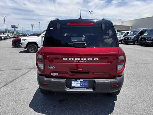 Used 2025 Ford Bronco Sport Outer Banks w/ Outer Banks Tech Package+ AWD/4WD image 6
