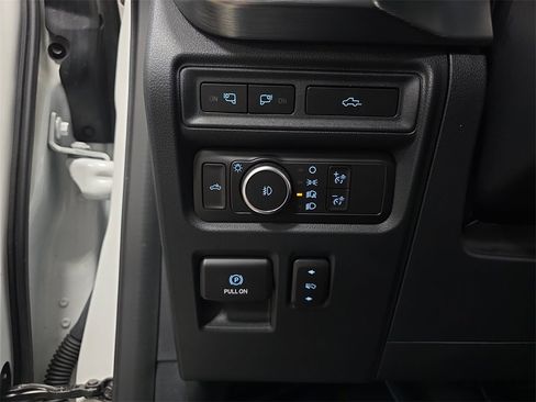 Used 2021 Ford F150 Lariat w/ Equipment Group 502A High image 26