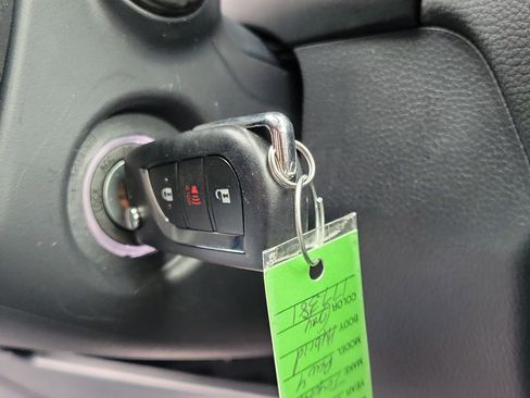 Used 2025 Toyota RAV4 LE AWD/4WD image 28
