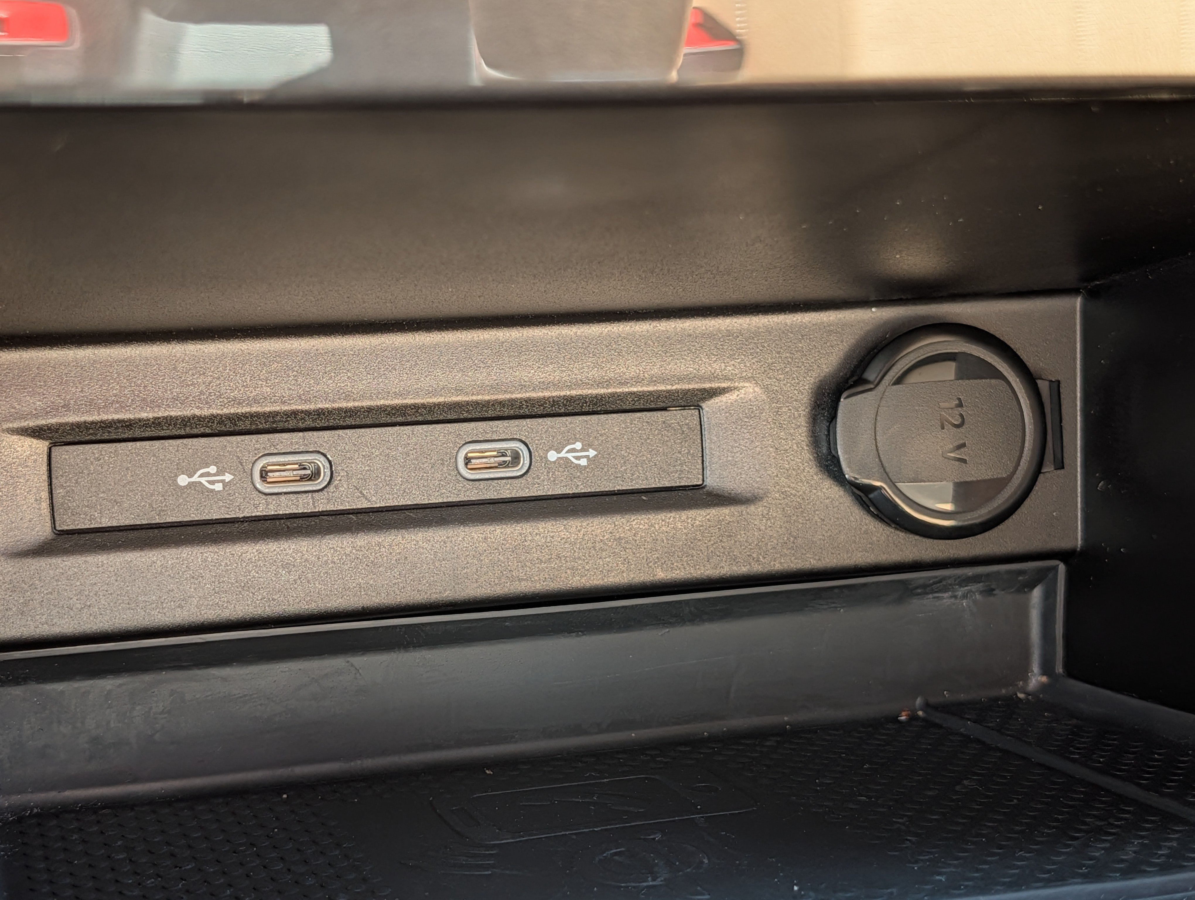 Certified 2023 Volkswagen Tiguan SE FWD image 29