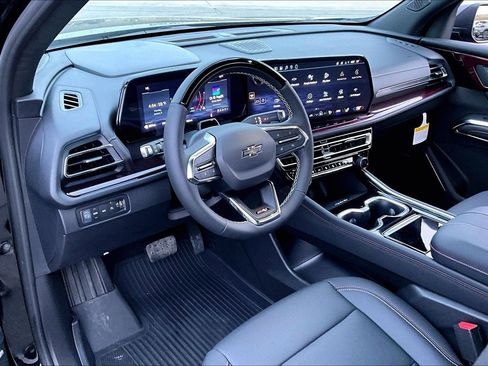 New 2026 Chevrolet Traverse Z71 w/ Enhanced Driving Package AWD/4WD image 6
