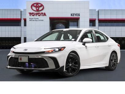Used 2025 Toyota Camry SE w/ Convenience Package