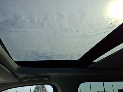 Used 2025 Lincoln Navigator Reserve image 24