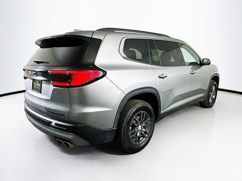 Used 2025 GMC Acadia Elevation image 9