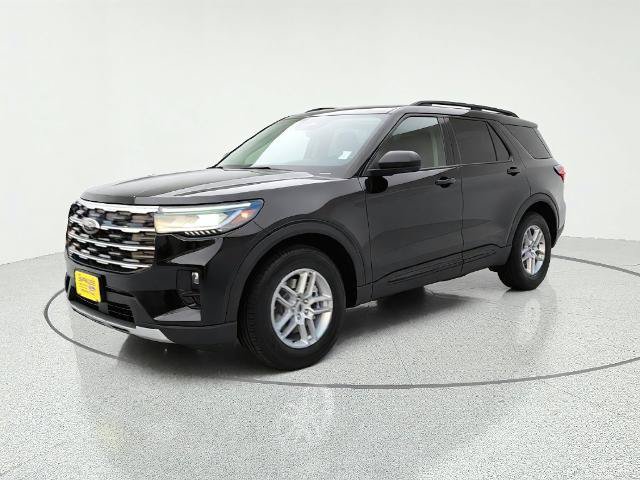 Certified 2026 Ford Explorer Active RWD image 3
