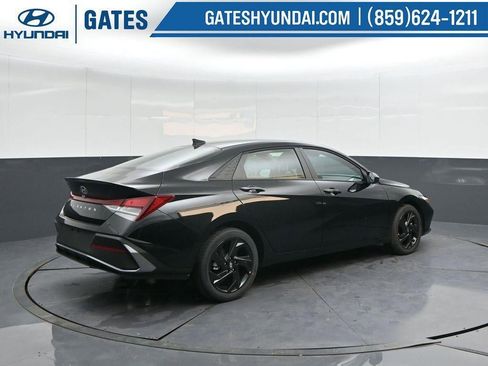 New 2026 Hyundai Elantra Sport image 2