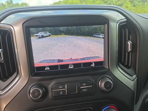 Used 2022 Chevrolet Silverado 2500 LTZ w/ LTZ Plus Package AWD/4WD image 17