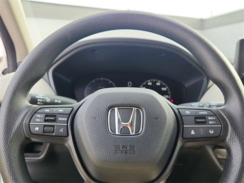 Used 2025 Honda HR-V LX image 12