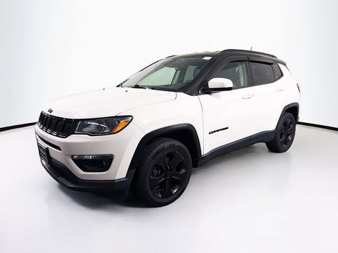 Used 2019 Jeep Compass Latitude AWD/4WD image 5