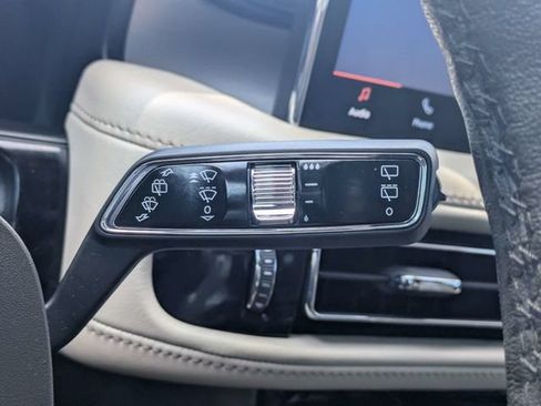 Used 2022 Lincoln Nautilus FWD w/ Premium Package image 29