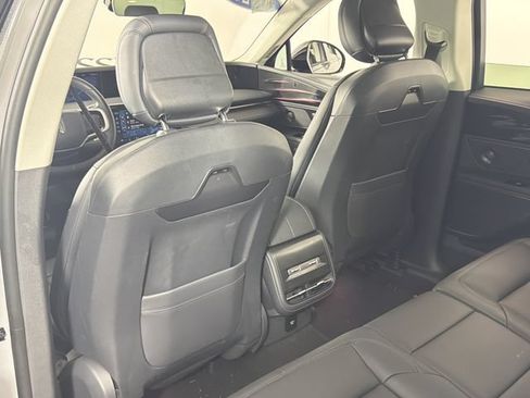 Used 2026 Lincoln Nautilus Premier w/ Equipment Group 102A AWD/4WD image 15