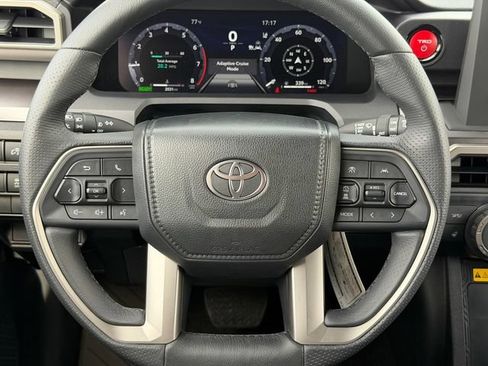 Certified 2025 Toyota 4Runner TRD Off-Road AWD/4WD image 26