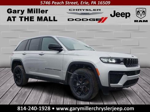 New 2026 Jeep Grand Cherokee Altitude image 1