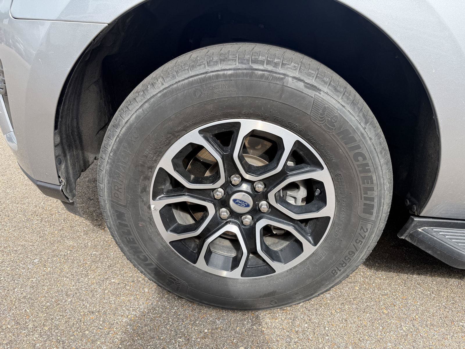 Used 2024 Ford Expedition XLT RWD image 25