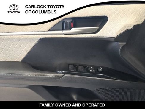 Used 2025 Toyota Camry XLE FWD image 12