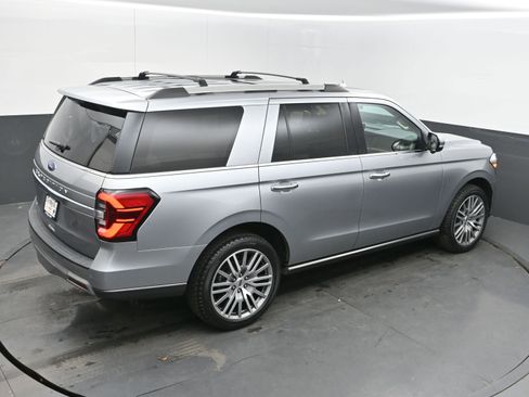 Used 2022 Ford Expedition Limited image 41