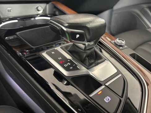 Used 2021 Audi A4 2.0T Premium w/ Convenience Package image 36