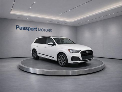 Used 2023 Audi Q7 2.0T Premium Plus w/ Premium Plus Package AWD/4WD image 3