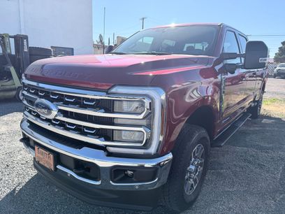 New 2026 Ford F350 Lariat w/ Lariat Premium Package