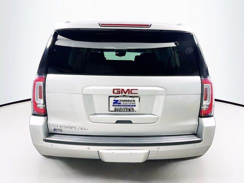 Certified 2017 GMC Yukon XL SLT w/ Open Road Package image 6